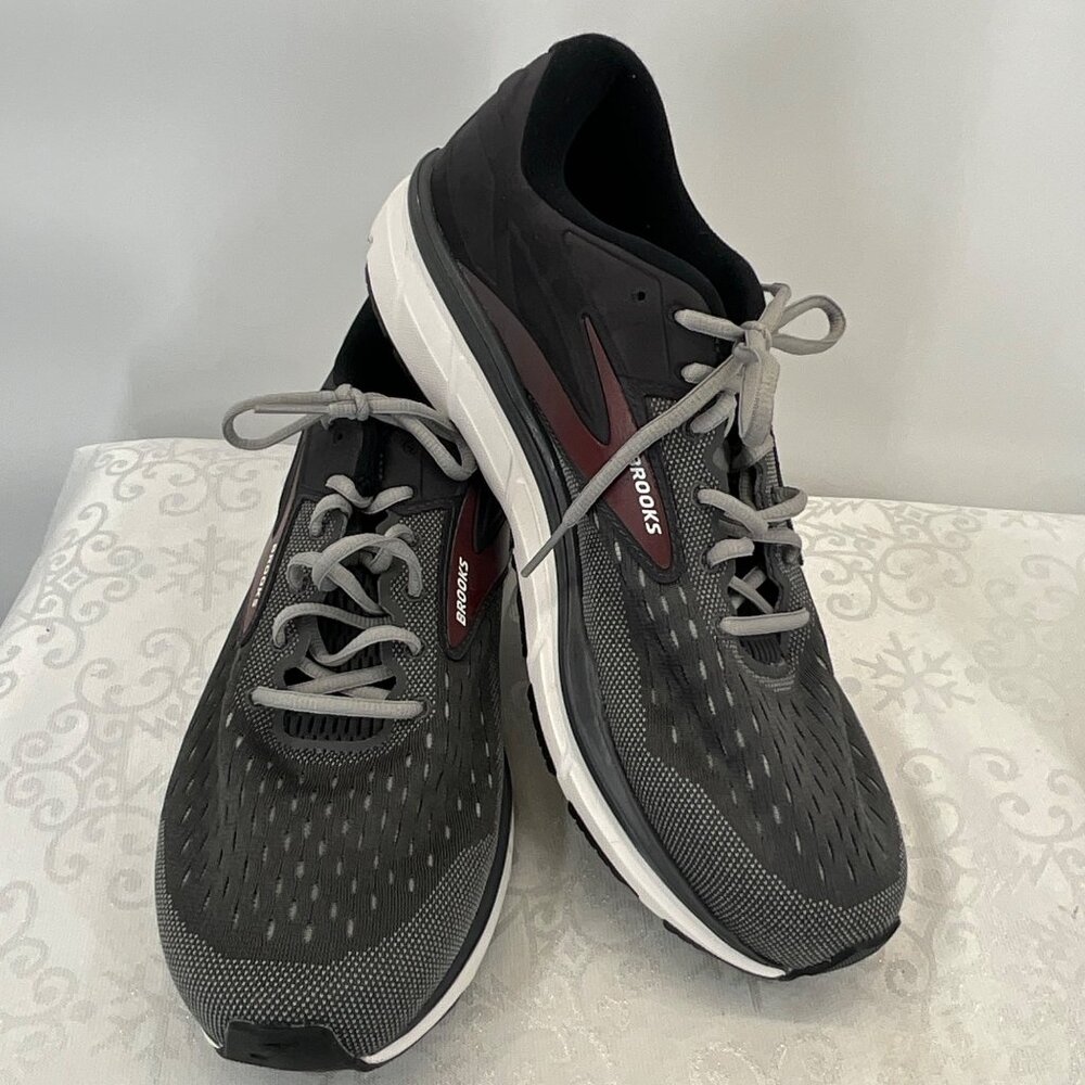 Brooks‎ Men's Wide Ghost 13 Wide 2E Running Shoes Gray & Black Cushion Sole